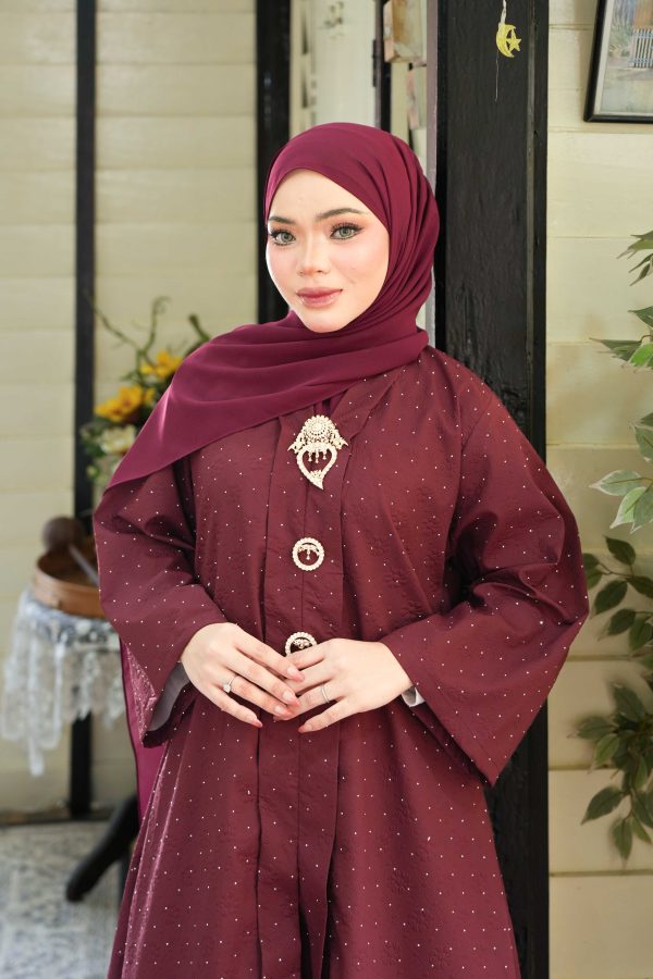 ALEEYA MAROON