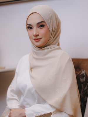 ADARAA GLITTER NUDE CREAM